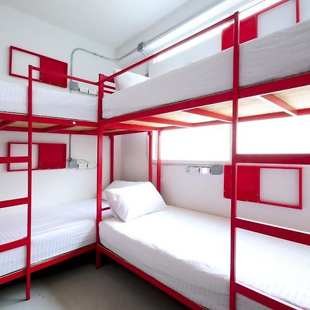 בנגקוק Jellybean Ezy Hostel Sathorn מראה חיצוני תמונה