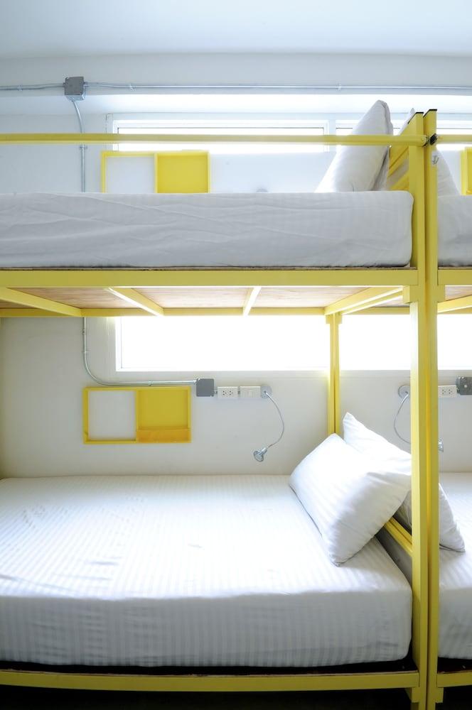 בנגקוק Jellybean Ezy Hostel Sathorn מראה חיצוני תמונה