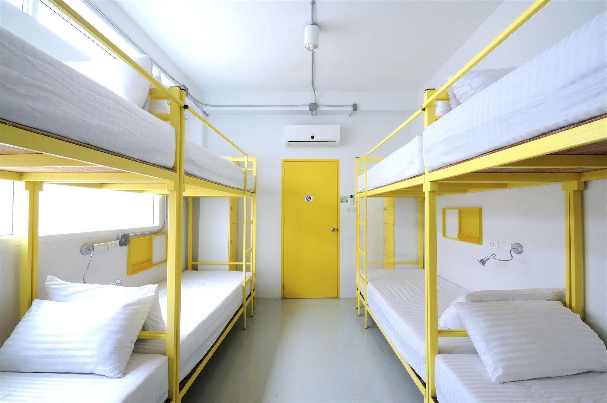בנגקוק Jellybean Ezy Hostel Sathorn מראה חיצוני תמונה
