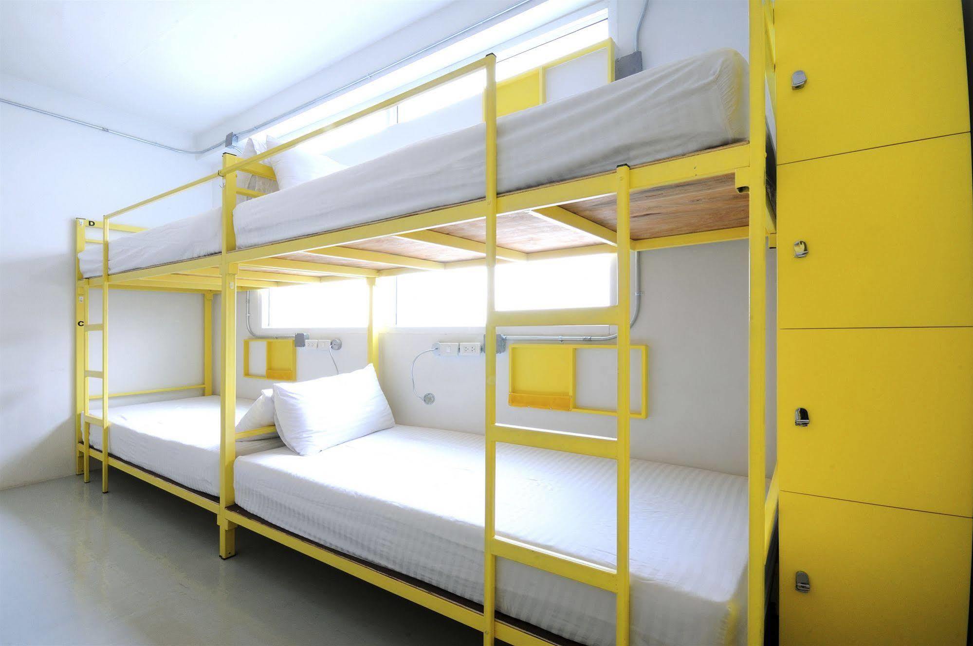 בנגקוק Jellybean Ezy Hostel Sathorn מראה חיצוני תמונה