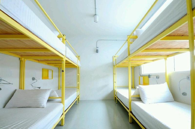 בנגקוק Jellybean Ezy Hostel Sathorn מראה חיצוני תמונה